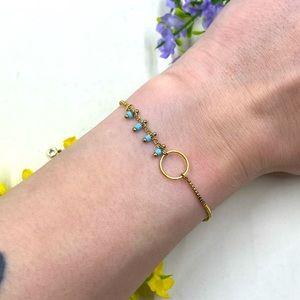 Minimal and Fine Turquoise and Gold Plated Bolo Closure Vintage Bracelet